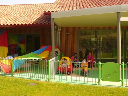 Structure D'accueil, Assistante Maternelle, Aidants Familiaux, Pays Basque Association Laguntza Etxerat, Aide à Domicile à Hasparren
