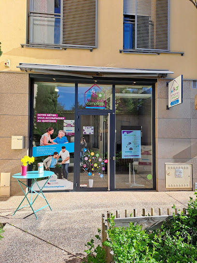 At'home Complicéo Ecully, Aide À Domicile à Écully