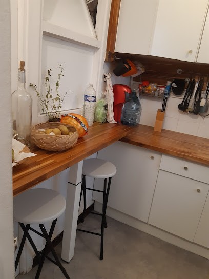 Famicare Pro, Aide à Domicile à Paris 08